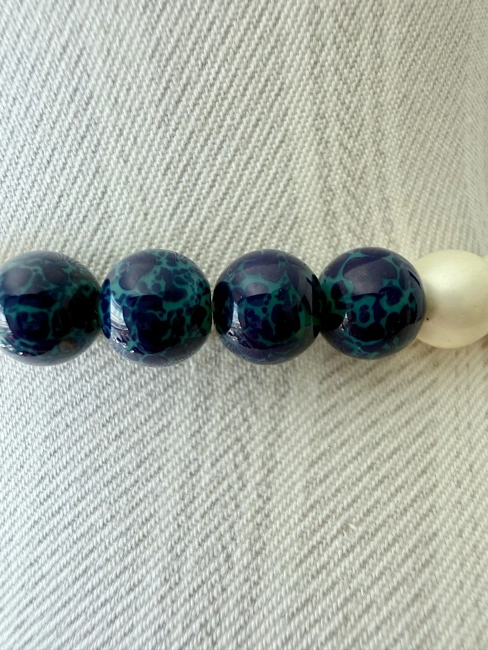 Vintage 1960’s Art Deco Style Art Glass & Faux Pearl Beaded Necklace 22”